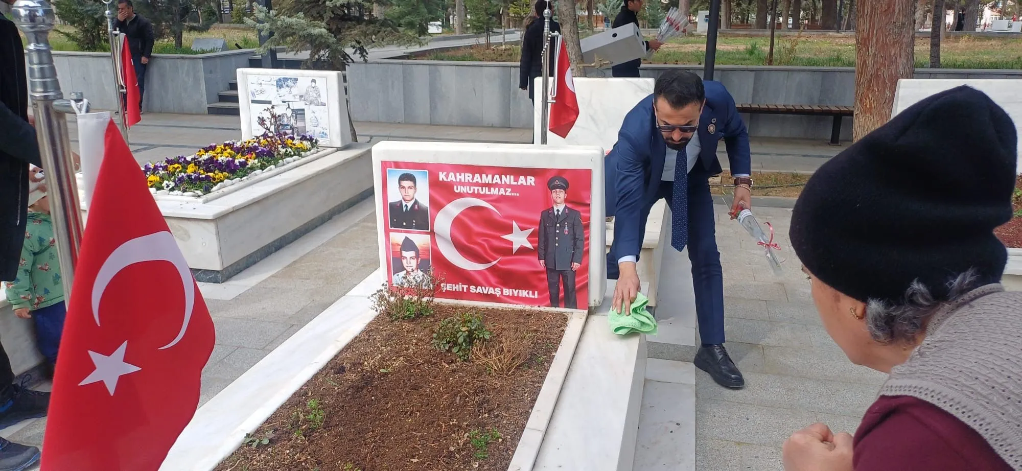 Genel Merkezimiz Ankara Cebeci Şehitliğini Ziyaret Etti.