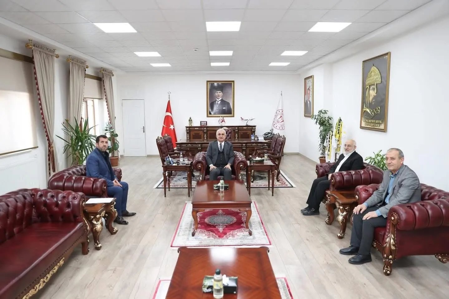 BAŞKAN TAYLAN’dan MUŞ VALİLİĞİNE ZİYARET